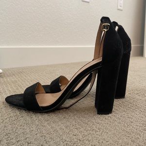Merona, black heels size 9 1/2.